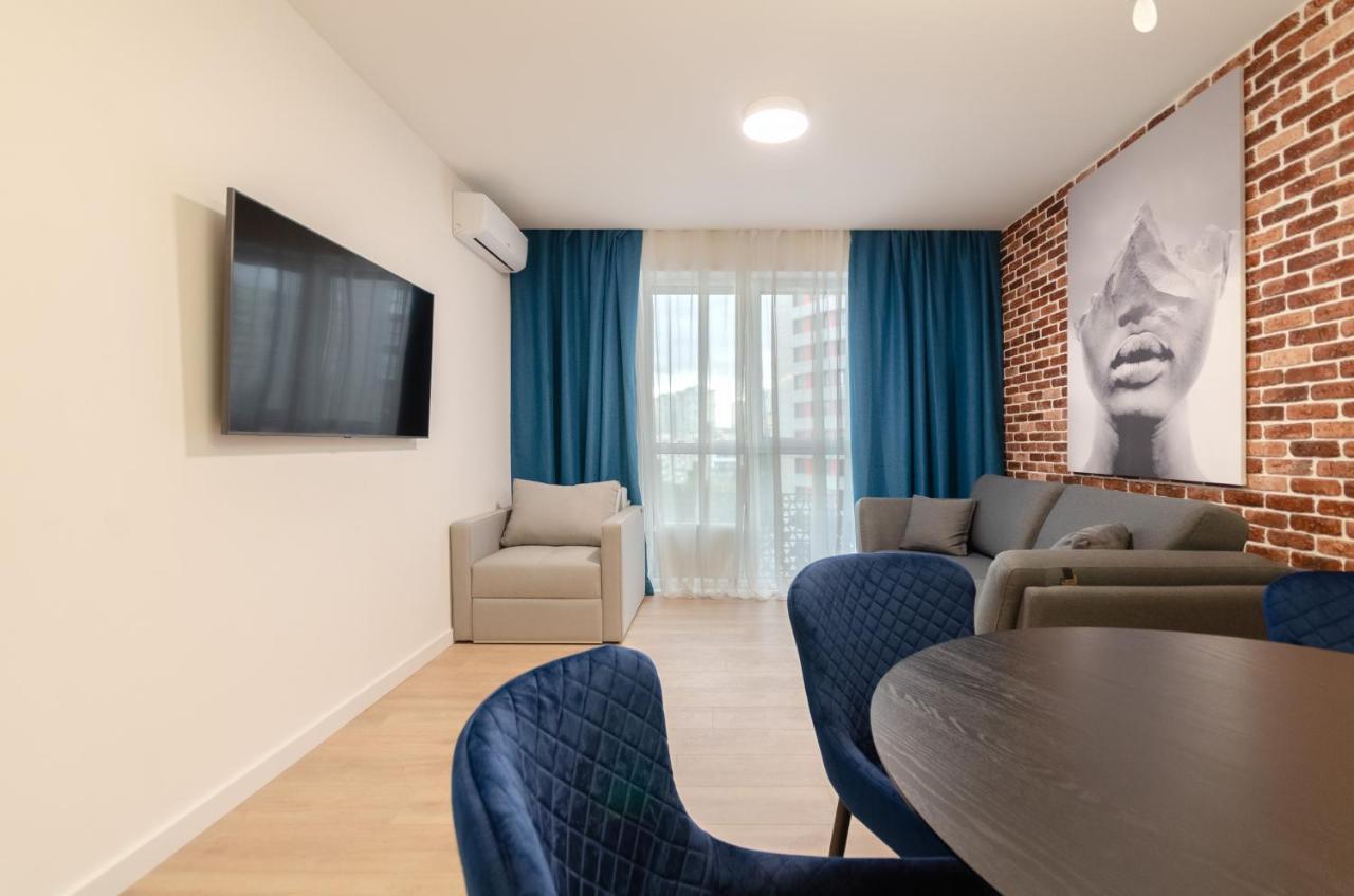 Petrovdom 12-95 Loft Apartments At Rc Kvartet, 16Г Vasyl Lypkivskyi Street Kiev Esterno foto