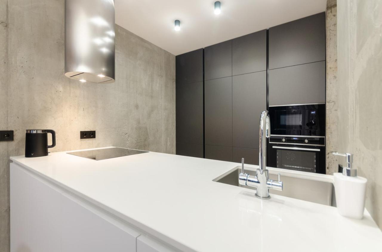 Petrovdom 12-95 Loft Apartments At Rc Kvartet, 16Г Vasyl Lypkivskyi Street Kiev Esterno foto