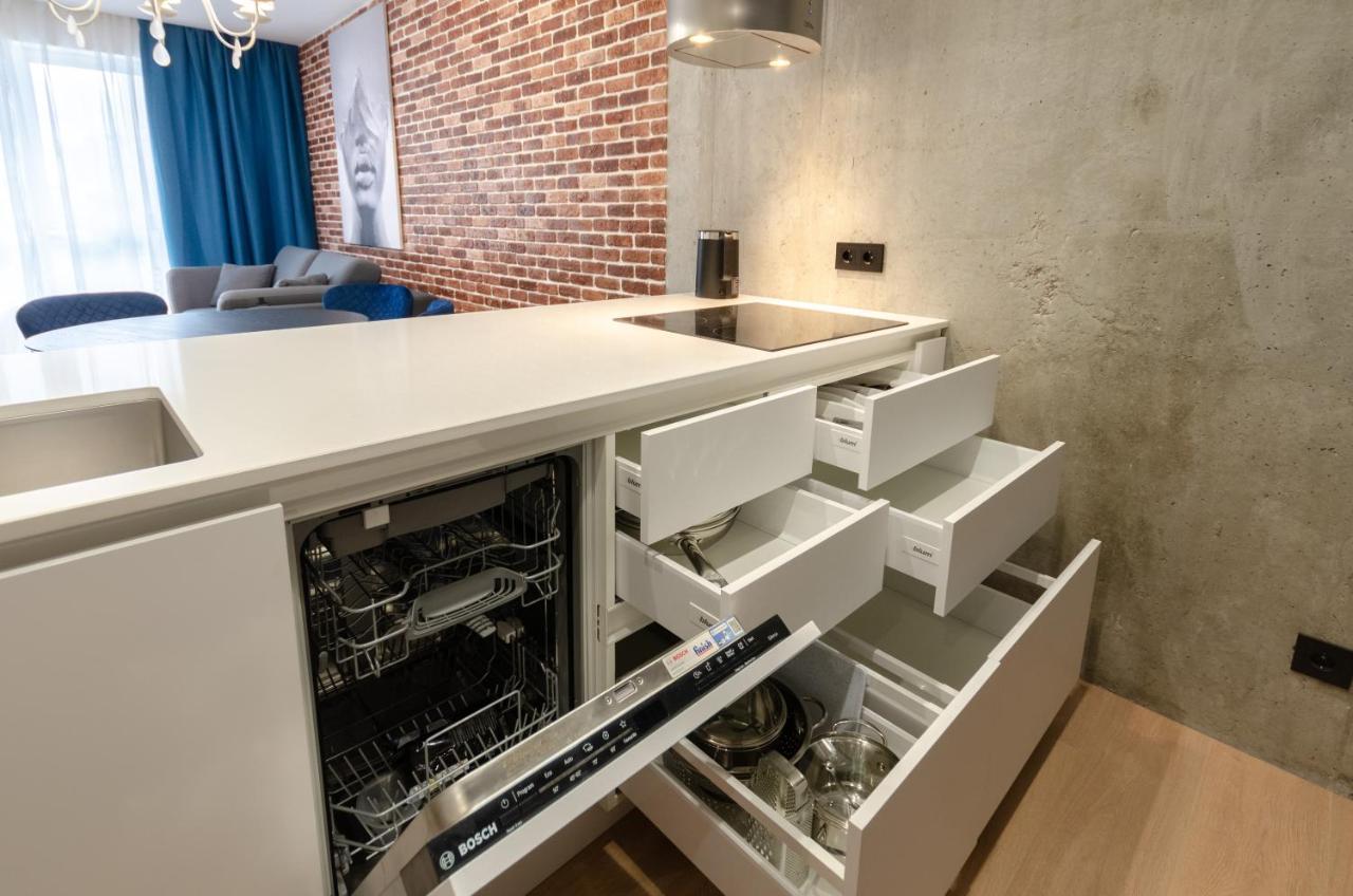 Petrovdom 12-95 Loft Apartments At Rc Kvartet, 16Г Vasyl Lypkivskyi Street Kiev Esterno foto