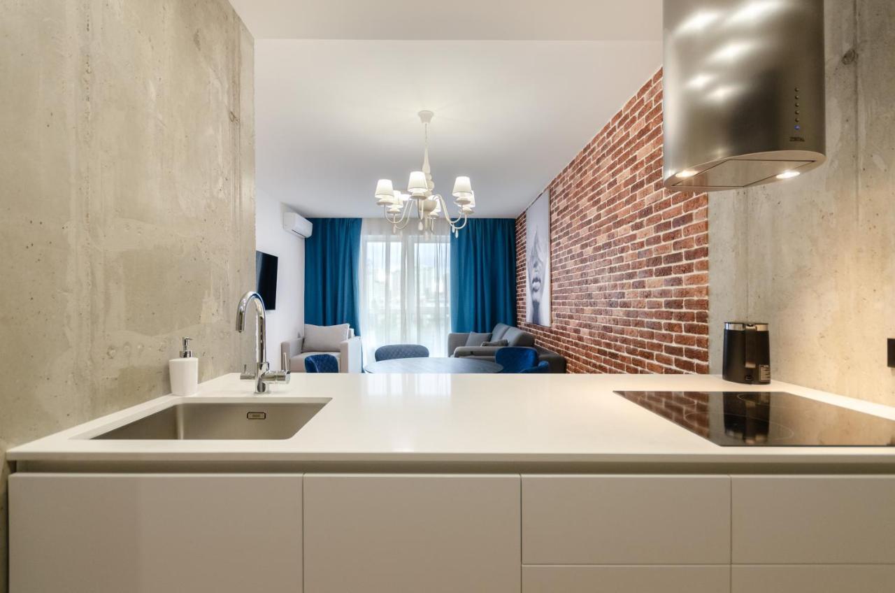 Petrovdom 12-95 Loft Apartments At Rc Kvartet, 16Г Vasyl Lypkivskyi Street Kiev Esterno foto