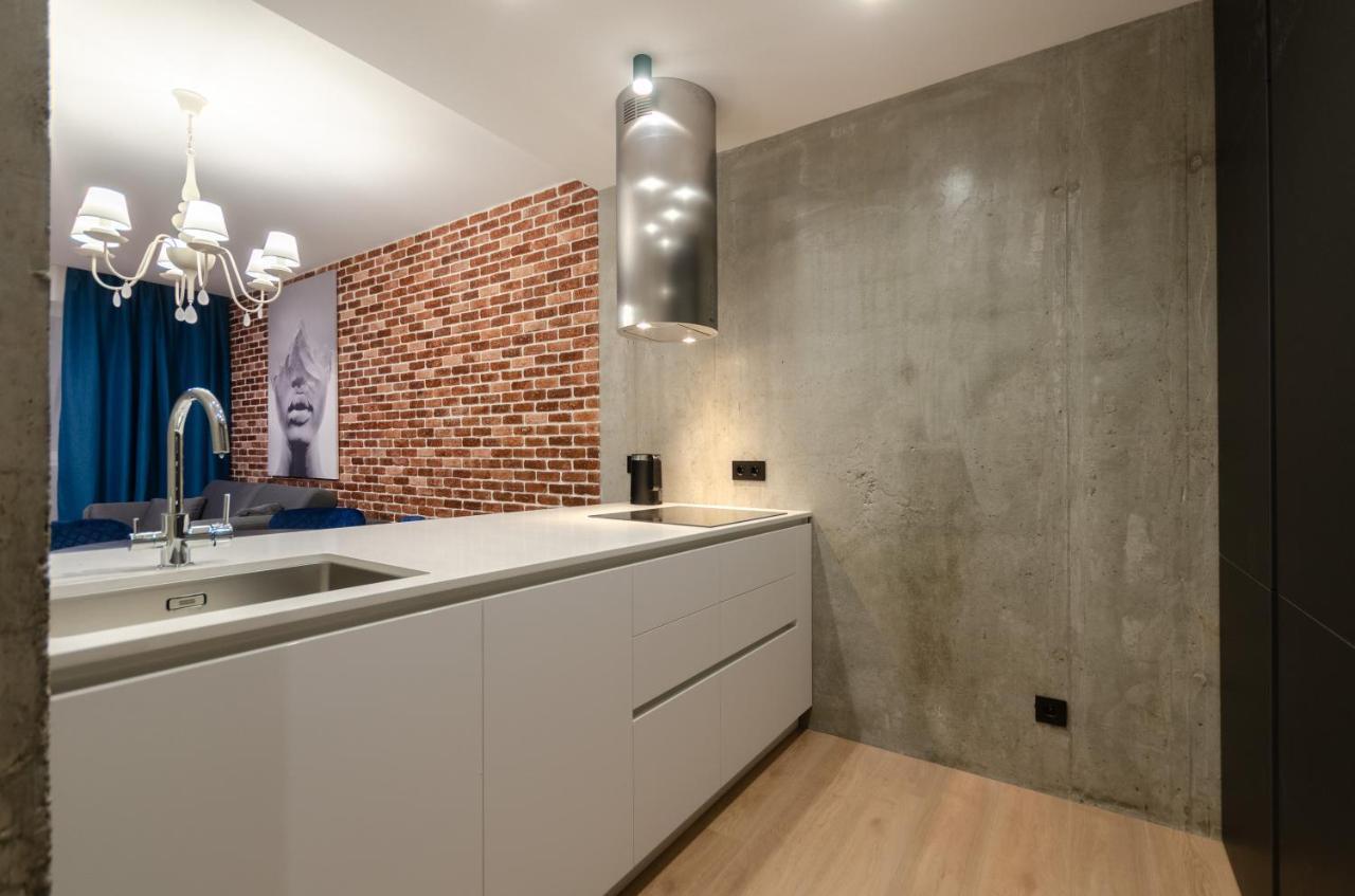 Petrovdom 12-95 Loft Apartments At Rc Kvartet, 16Г Vasyl Lypkivskyi Street Kiev Esterno foto