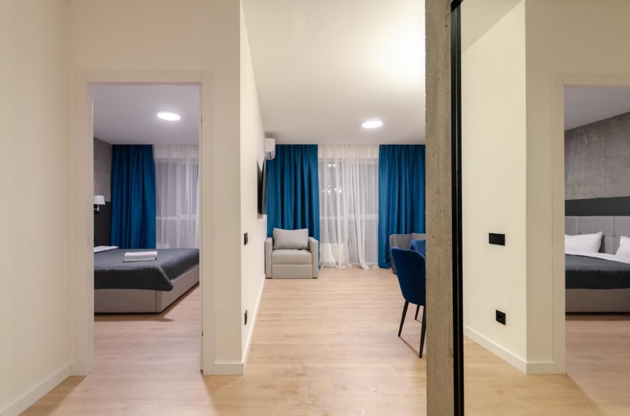 Petrovdom 12-95 Loft Apartments At Rc Kvartet, 16Г Vasyl Lypkivskyi Street Kiev Esterno foto